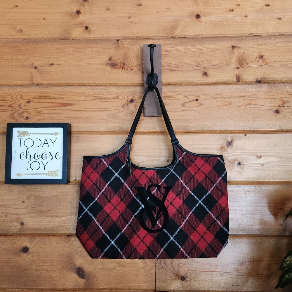 Victoria's Secret NWT Red Plaid Tote Shoulder Bag Argyle Large Textured Logo NEW